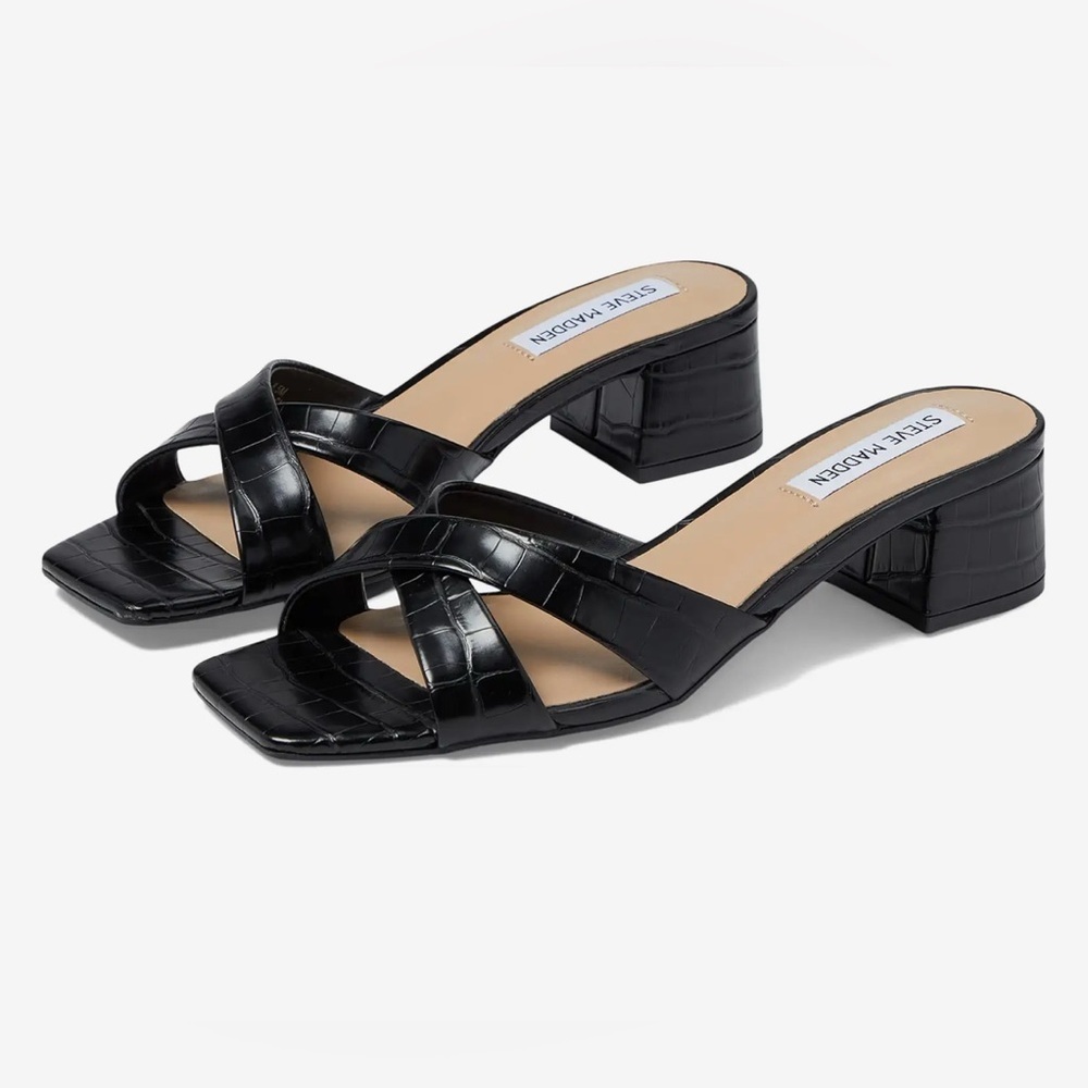 Steve Madden Gaia Sandal. Slip on low block heel. Size 9.5. Open toe NWOT